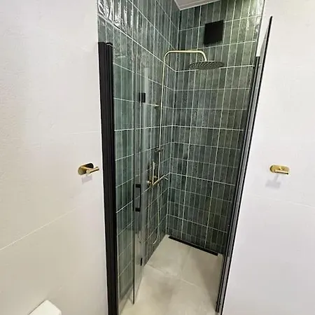 Apartamento Comfortable In Center With Private Parking Garage