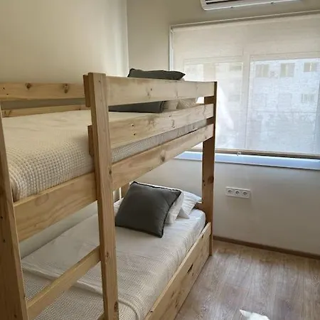 Apartamento Comfortable In Center With Private Parking Garage Málaga