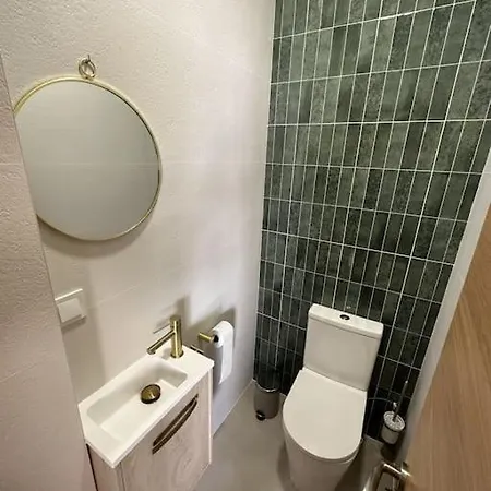 Apartment Comfortable In Center With Private Parking Garage Malaga
