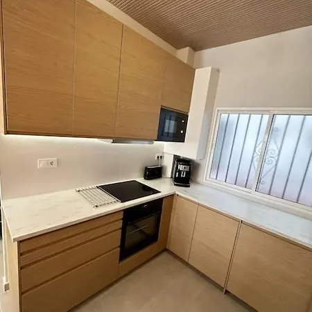 Comfortable In Center With Private Parking Garage Apartamento Málaga