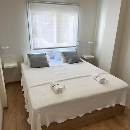 Apartment Comfortable In Center With Private Parking Garage