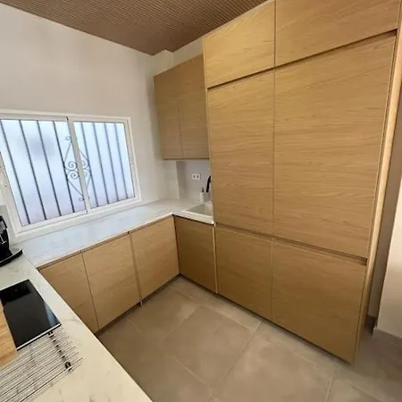 Apartamento Comfortable In Center With Private Parking Garage Málaga