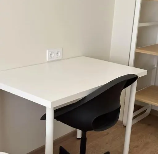 Appartement Comfortable In Center With Private Parking Garage
